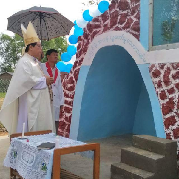 တောင်ယာကုန်းသာသနာအတွင်းရှိ ငကြွက်ကုန်း ရွာ မယ်တော်ဂူဖွင့်ပွဲ